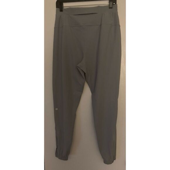 Lululemon Surge Jogger Regular 29” in Gull Grey Size M/ Excellent - Picture 8 of 9